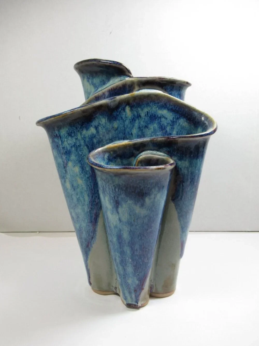 Bay Quadruple slot Pottery Vase